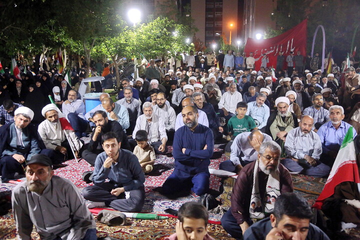 تصاویر/  تجمع مردمی بیعت با رهبر انقلاب اسلامی