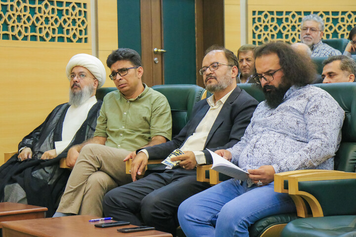 تصاویر/ هجدهمین نشست شاعرانه "مدح امیر"