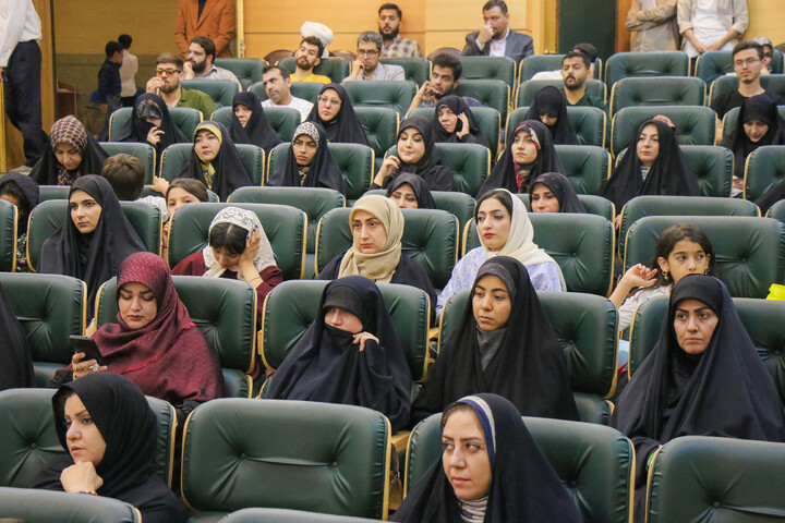 تصاویر/ هجدهمین نشست شاعرانه "مدح امیر"