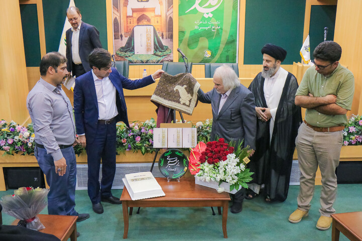 تصاویر/ هجدهمین نشست شاعرانه "مدح امیر"