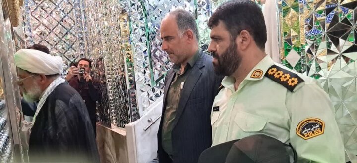 تصاویر/ حضور نماینده ولی فقیه در سازمان انتظامی کشور در بقعه متبرکه امامزاده ابراهیم (ع) آمل