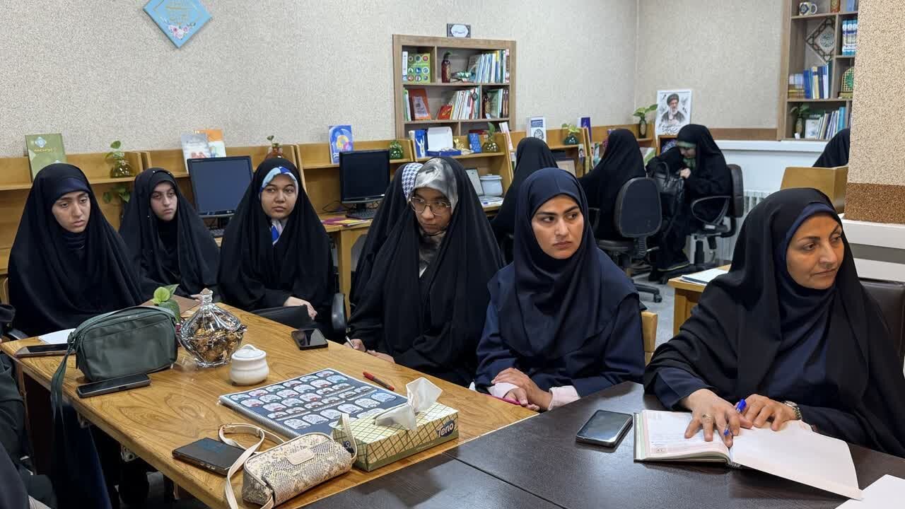 نشست علمی هوش مصنوعی و فناوری‌های نوظهور در اندیشه رهبر شهید