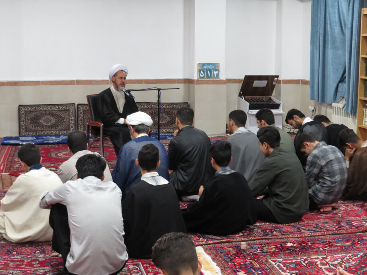 نشست بصیرتی در مدرسه علمیه امام خمینی (ره) خوی