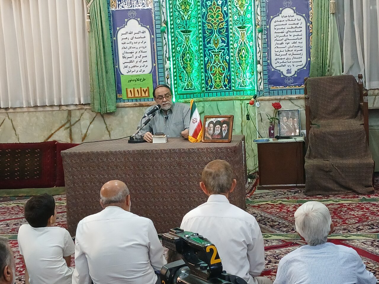 بزرگ‌ترین خطر برای جامعه اسلامی، بی‌بصیرتی در برابر جنگ شناختی دشمن است