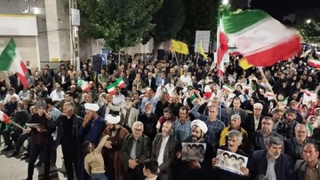 تصاویر/  نود و دومین شب حضور خاموش‌نشدنی مردم شهرستان میاندوآب در دفاع از انقلاب