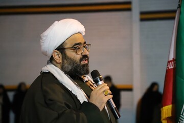 بازگشت به مکتب امام خامنه‌ای؛ تنها راه برون‌رفت از بی‌تدبیری‌هاست