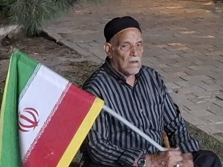 تصاویر/ نود و دومین شب حماسه حضور کاشانی ها در میدان امام خامنه ای (ره)