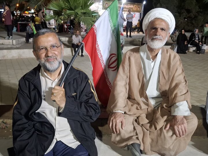 تصاویر/ نود و دومین شب حماسه حضور کاشانی ها در میدان امام خامنه ای (ره)