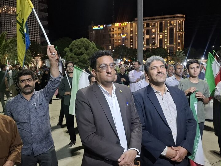 تصاویر/ نود و دومین شب حماسه حضور کاشانی ها در میدان امام خامنه ای (ره)