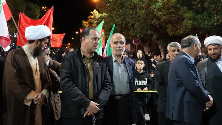 تصاویر/ نود و دومین شب حماسه مردم تکاب در خیابان انقلاب