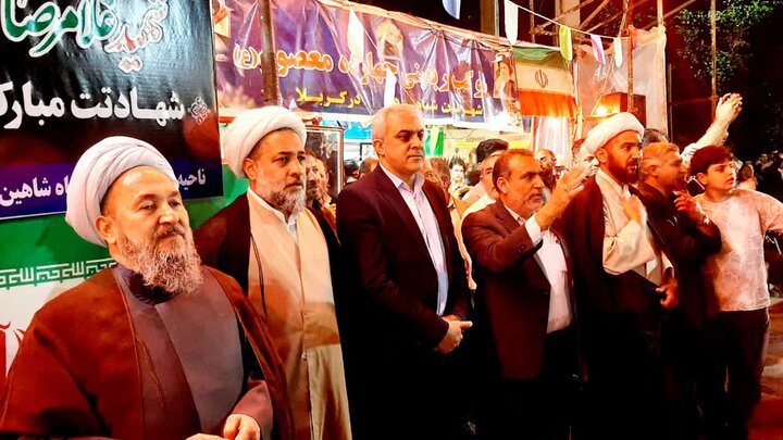 تصاویر / میدان اصلی شاهین دژ غرق در فریادهای مرگ بر آمریکا و اسرائیل
