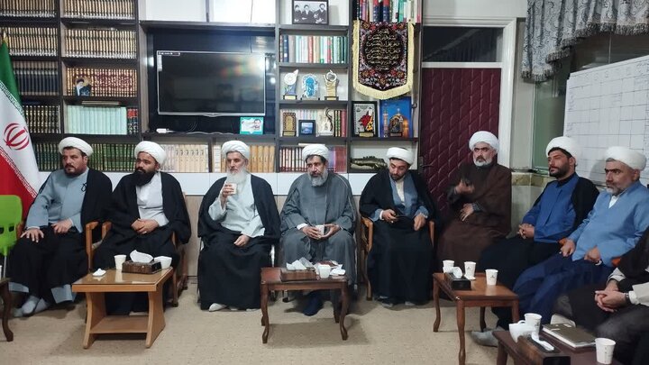 تصاویر/ نشست هم‌اندیشی امامان جماعت شهرستان میاندوآب