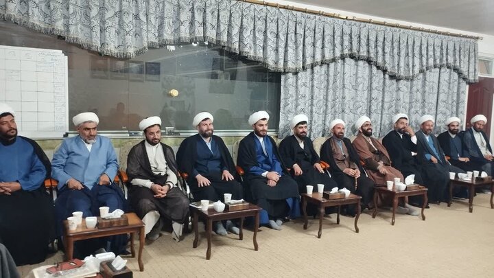 تصاویر/ نشست هم‌اندیشی امامان جماعت شهرستان میاندوآب