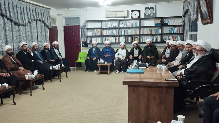 تصاویر/ نشست هم‌اندیشی امامان جماعت شهرستان میاندوآب