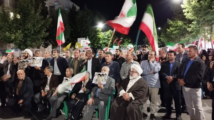 تصاویر/  نود و دومین شب حضور خاموش‌نشدنی مردم شهرستان میاندوآب در دفاع از انقلاب