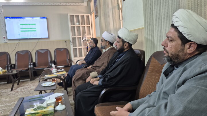 تصاویر/ کارگروه علمی تربیتی قرآن مدارس علمیه کاشان