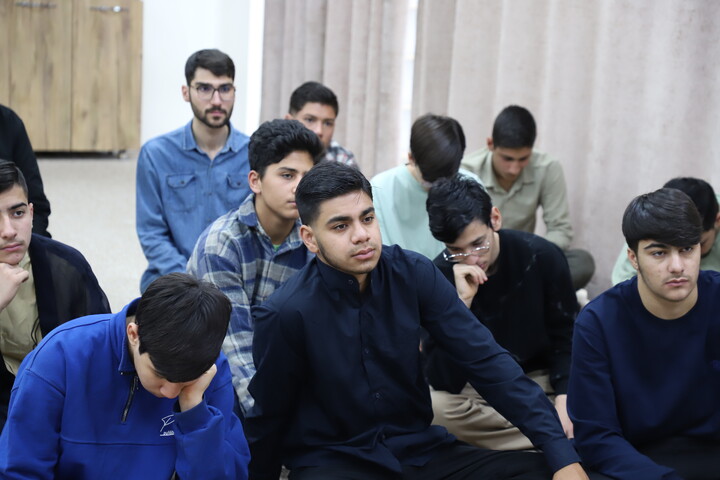 تصاویر/سخنرانی مدیر حوزه علمیه کردستان در جمع طلاب حوزه علمیه خاتم الانبیاء سنندج