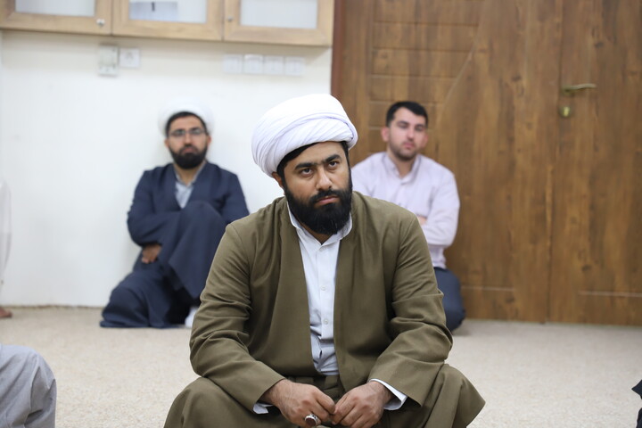 تصاویر/سخنرانی مدیر حوزه علمیه کردستان در جمع طلاب حوزه علمیه خاتم الانبیاء سنندج