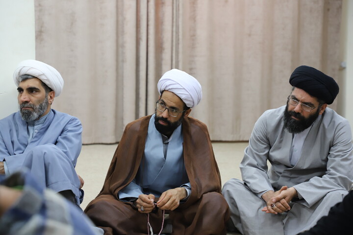 تصاویر/سخنرانی مدیر حوزه علمیه کردستان در جمع طلاب حوزه علمیه خاتم الانبیاء سنندج