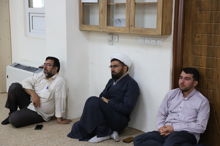 تصاویر/سخنرانی مدیر حوزه علمیه کردستان در جمع طلاب حوزه علمیه خاتم الانبیاء سنندج