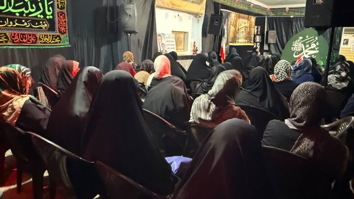 تصاویر/ برگزاری جلسه تفسیر قرآن در هیئت صاحب الزمان (عج)