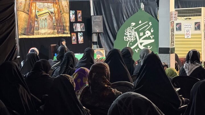 تصاویر/ برگزاری جلسه تفسیر قرآن در هیئت صاحب الزمان (عج)