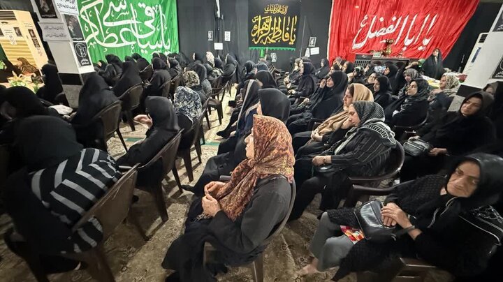 تصاویر/ برگزاری جلسه تفسیر قرآن در هیئت صاحب الزمان (عج)