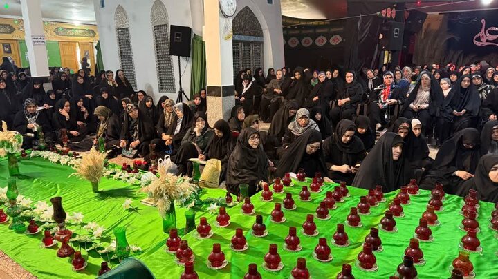 تصاویر/ برگزاری جلسه تفسیر قرآن در هیئت صاحب الزمان (عج)