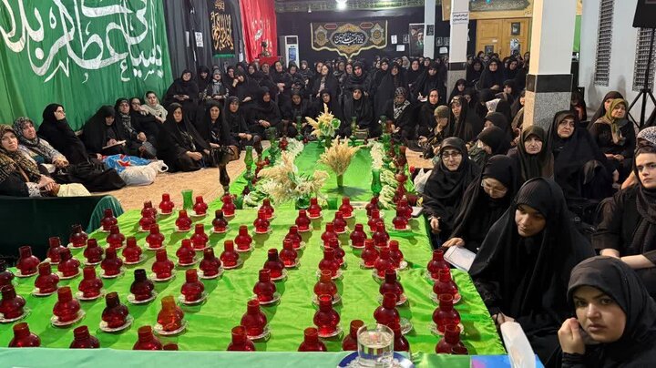 تصاویر/ برگزاری جلسه تفسیر قرآن در هیئت صاحب الزمان (عج)