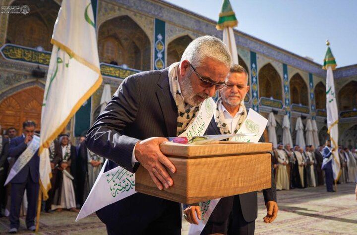 Al Santuario dell’Imam Ali si alza la bandiera di Ghadir: al via le celebrazioni dell’Eid Allah al-Akbar