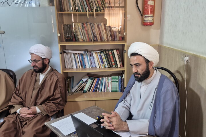 تصاویر/ نشست مدیران مدارس علمیه منطقه کاشان