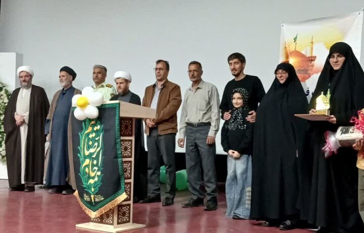 تصاویر/برگزاری جشن عید غدیر خم توسط هیئت خادم الرضا در سالن آزادی بیجار