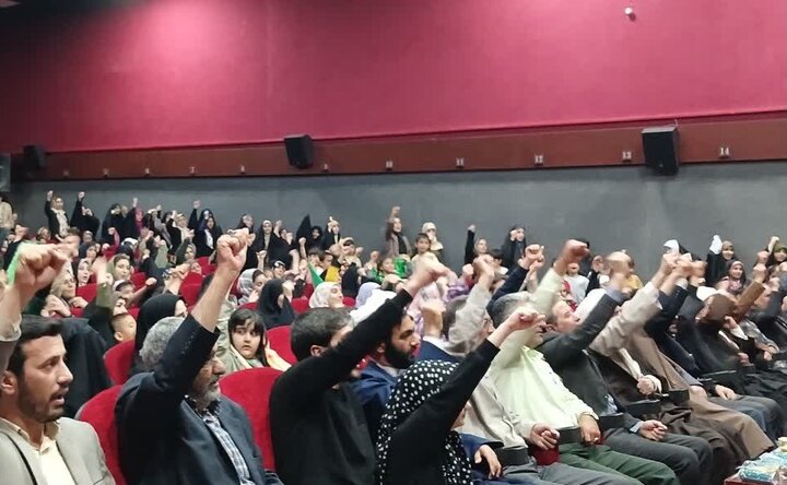 تصاویر/برگزاری جشن عید غدیر خم توسط هیئت خادم الرضا در سالن آزادی بیجار