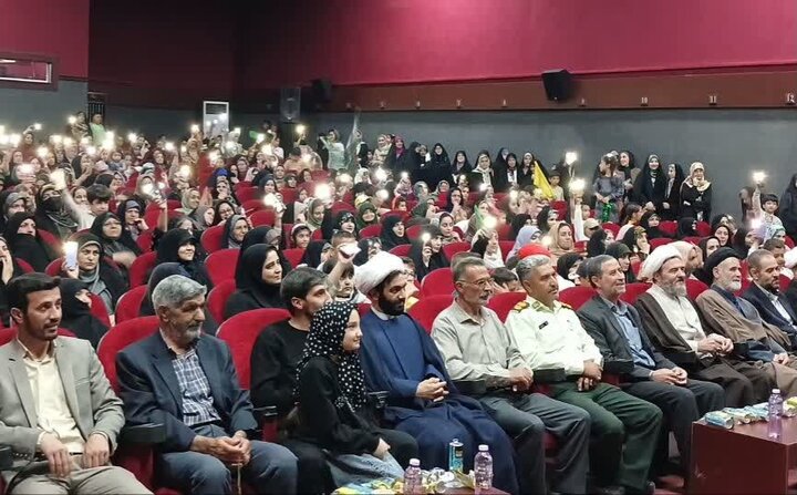 تصاویر/برگزاری جشن عید غدیر خم توسط هیئت خادم الرضا در سالن آزادی بیجار