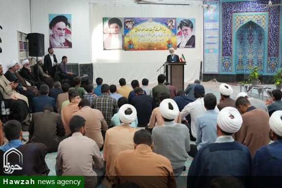 طلاب برای حل مسائل جامعه، علم‌آموزی را جدی بگیرند