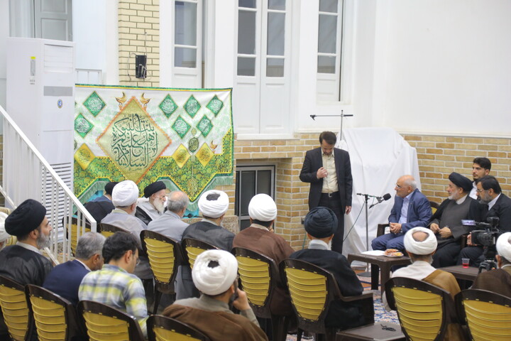 تصاویر / دیدار رئیس دفتر رئیس‌جمهور با آیت‌الله‌العظمی شبیری زنجانی