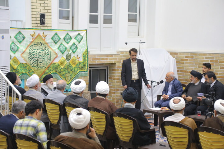 تصاویر / دیدار رئیس دفتر رئیس‌جمهور با آیت‌الله‌العظمی شبیری زنجانی