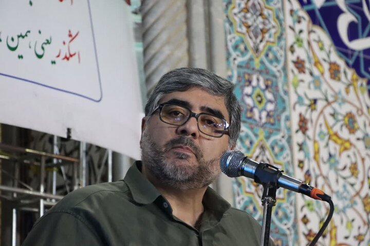تصاویر/ حضور پرشور کودکان، نوجوانان و مردان و زنان انقلابی و ولایی شهرستان اشکذر در هشتاد و ششمین شب از حماسه حضور