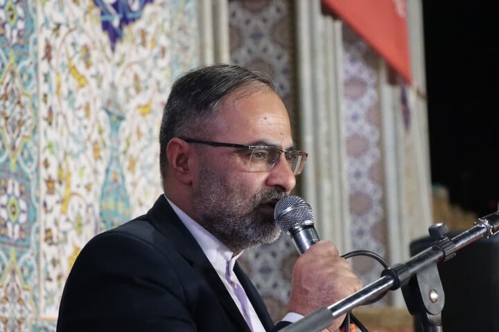 تصاویر/ حضور پرشور کودکان، نوجوانان و مردان و زنان انقلابی و ولایی شهرستان اشکذر در هشتاد و ششمین شب از حماسه حضور