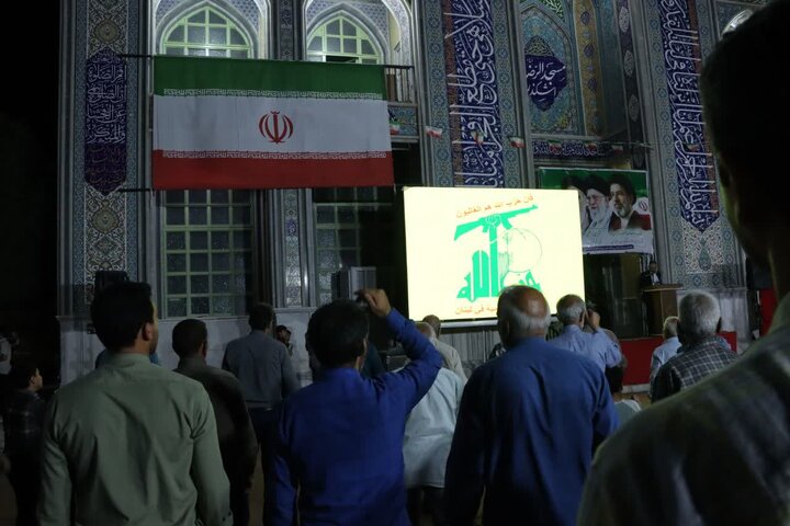 تصاویر/ حضور پرشور کودکان، نوجوانان و مردان و زنان انقلابی و ولایی شهرستان اشکذر در هشتاد و ششمین شب از حماسه حضور