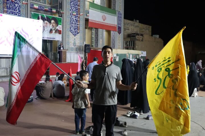 تصاویر/ حضور پرشور کودکان، نوجوانان و مردان و زنان انقلابی و ولایی شهرستان اشکذر در هشتاد و ششمین شب از حماسه حضور