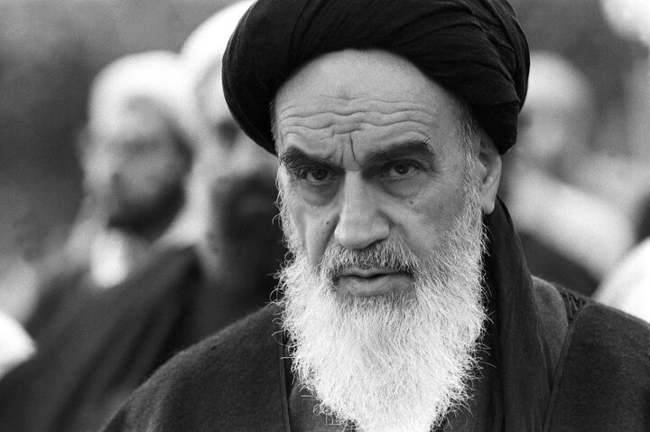 واشنگتن‌پست: [امام]خمینی ریگان را هم به سرنوشت کارتر دچار می‌کند؟!