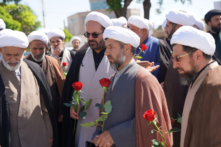 تصاویر / تجدید میثاق مدیر ،اساتید ،ومدیران مدارس علمیه استان قزوین با شهدا