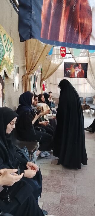 تصاویر/ استمرار حضور و فعالیت جهادی خواهران مبلغه در موکب فتح خیبر مدرسه علمیه حضرت رسول اکرم (ص) شهرستان تکاب