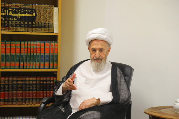 تصاویر / دیدار رئیس دفتر رئیس‌جمهور با آیت‌الله‌العظمی سبحانی