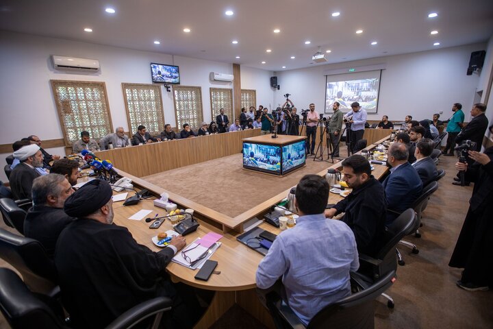 تصاویر/  نشست خبری پاسداشت دستاوردهای جهانی برنامه قرآنی محفل