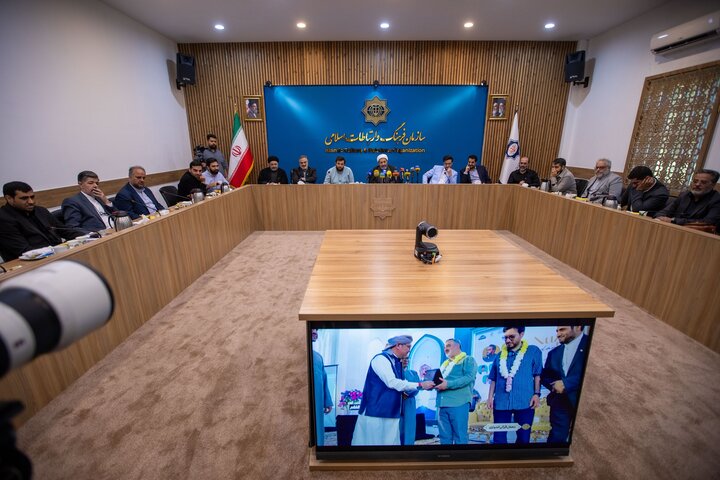 تصاویر/  نشست خبری پاسداشت دستاوردهای جهانی برنامه قرآنی محفل