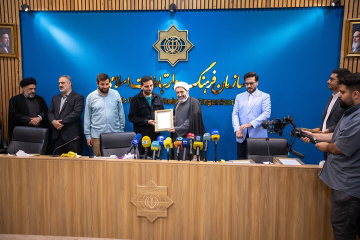 تصاویر/  نشست خبری پاسداشت دستاوردهای جهانی برنامه قرآنی محفل