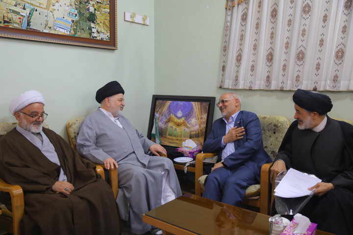 تصاویر / دیدار رئیس دفتر رئیس‌جمهور با نماینده آیت الله العظمی سیستانی در ایران