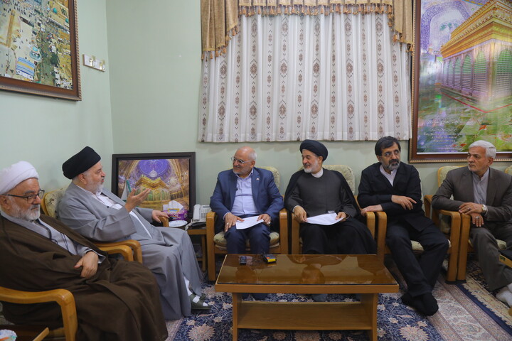 تصاویر / دیدار رئیس دفتر رئیس‌جمهور با نماینده آیت الله العظمی سیستانی در ایران
